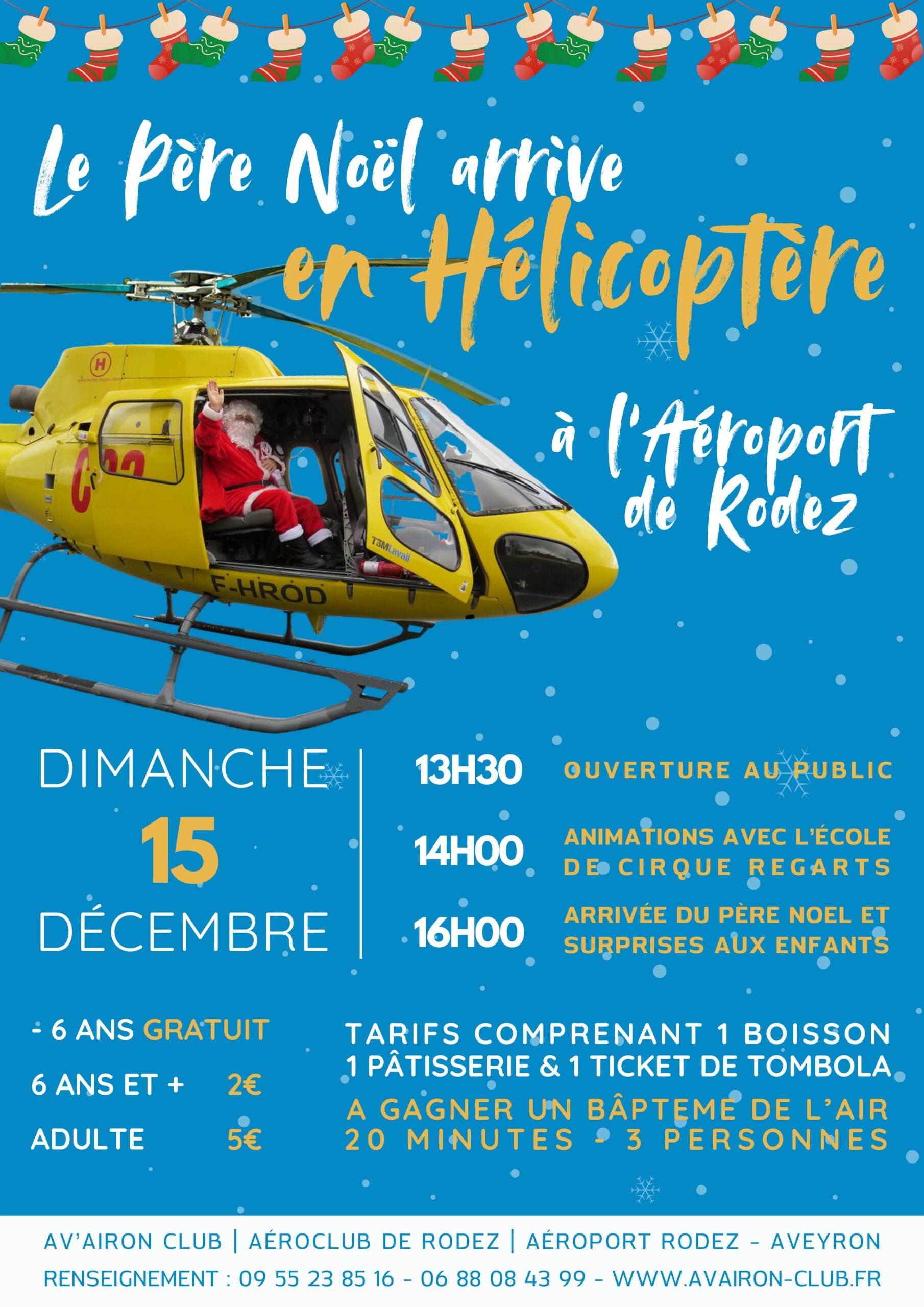 Le Père Noël arrive en hélicoptère